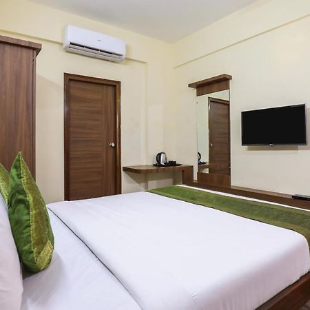 Hotel Treebo Trip Kapil Royalista Ludhiana Esterno foto