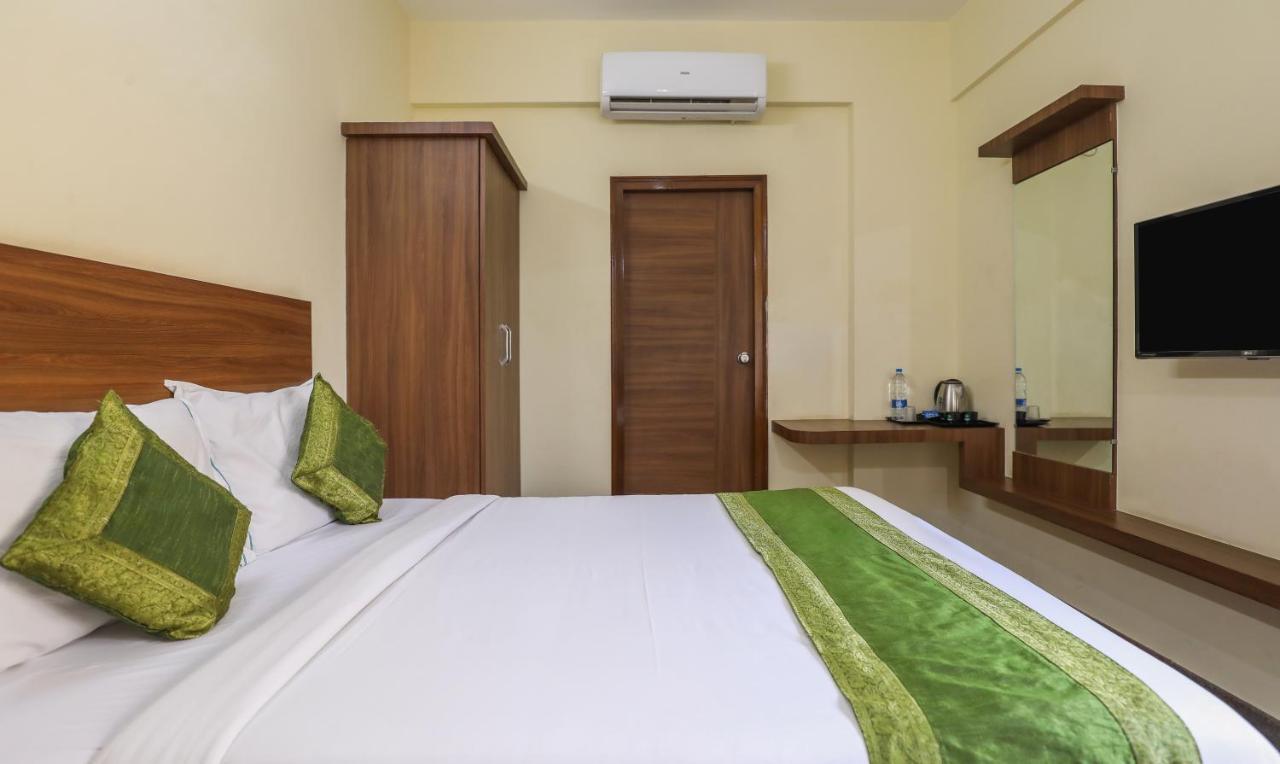 Hotel Treebo Trip Kapil Royalista Ludhiana Esterno foto