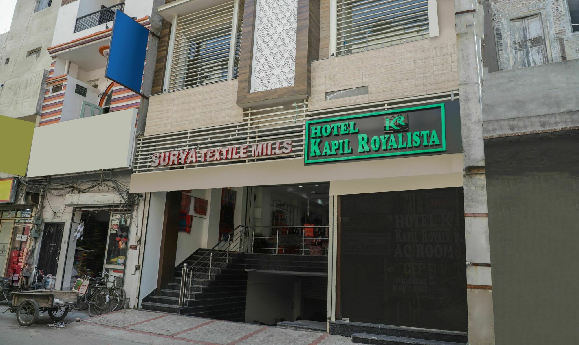 Hotel Treebo Trip Kapil Royalista Ludhiana Esterno foto